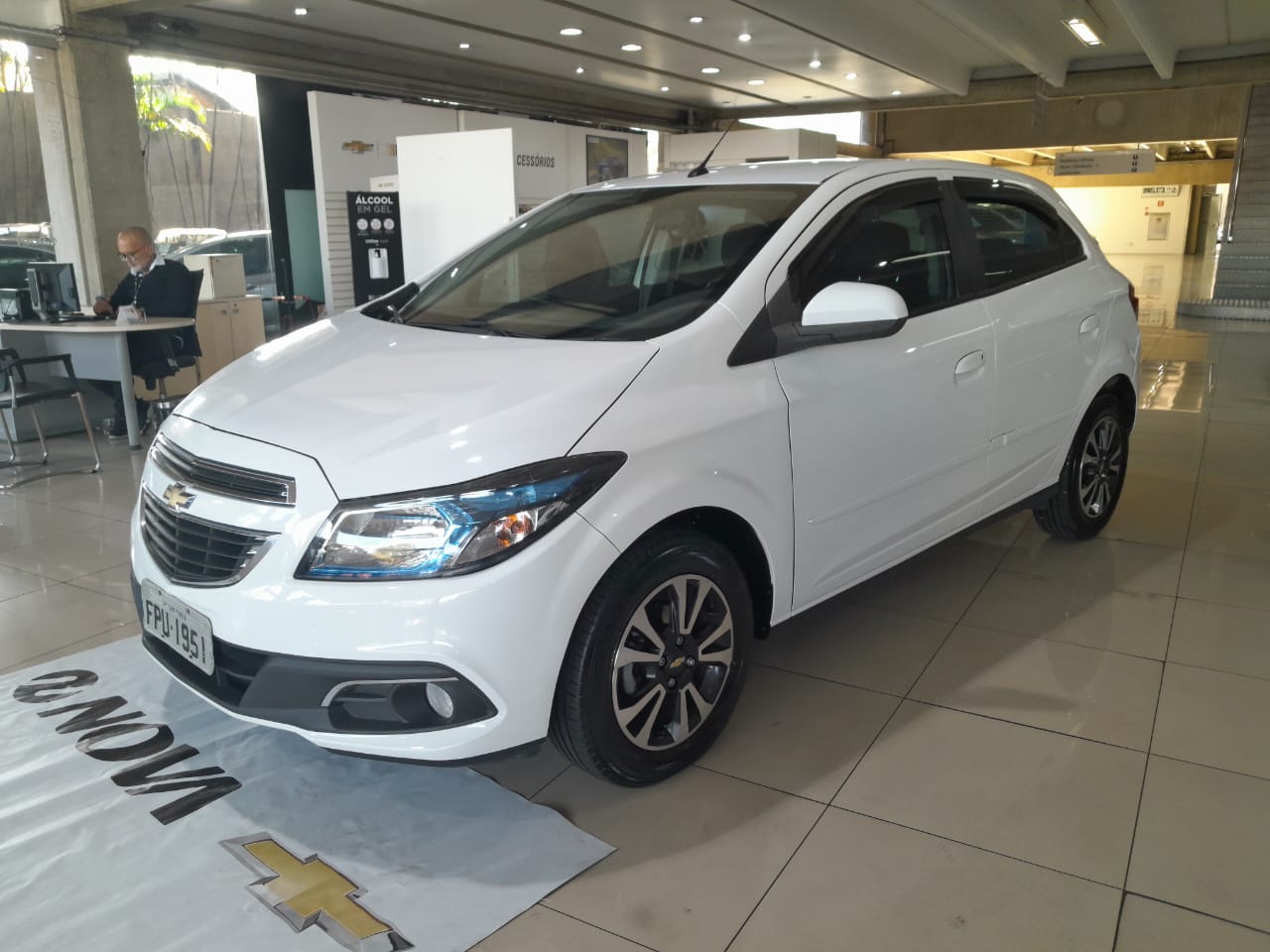 Imagem do carro CHEVROLET ONIX