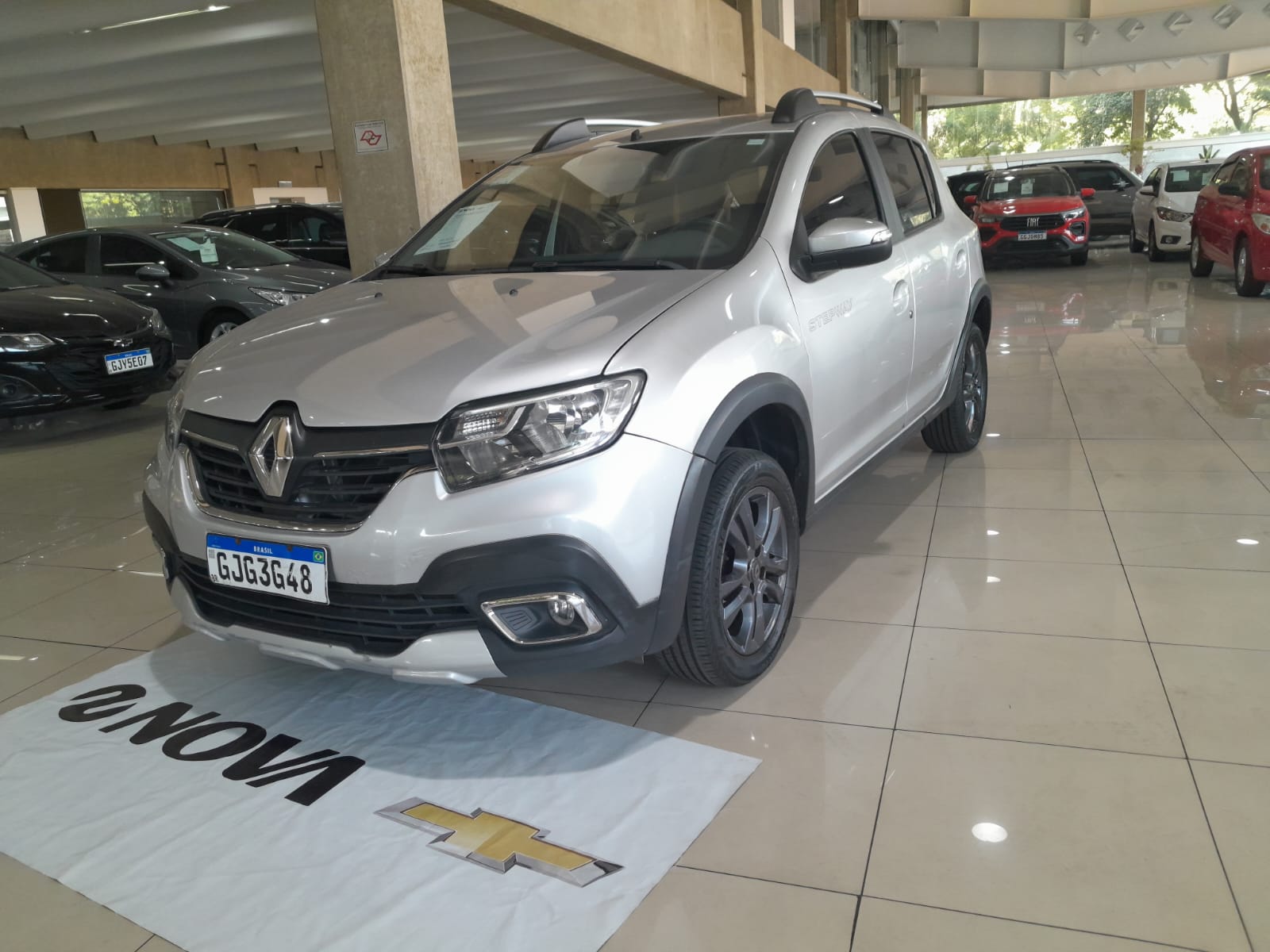 Imagem do carro RENAULT SANDERO